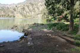 Pendaki Gunung Rinjani diingatkan tetap waspada dampak cuaca ekstrem