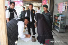 Polres Aceh Barat tegur pedagang BBM dan LPG subsidi jual di atas HET