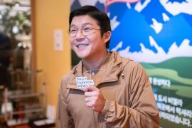 Cho Sae Ho mundur dari dua program hiburan hit yang dibintangi