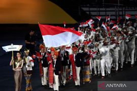 Kontingen Indonesia kenakan busana adat pada defile SEA Games 2025