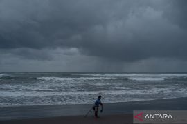 BMKG imbau Forkompimda Kepri waspada curah hujan tinggi akhir tahun