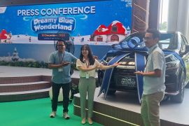 AEON MALL Sentul City meriahkan Natal dengan Dreamy Blue Wonderland