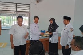 Ratusan kepala sekolah di Lombok Timur dimutasi