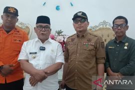 Sesuai persetujuan ahli waris, Pemkab Pasaman Barat hentikan pencarian korban tertimbun longsor
