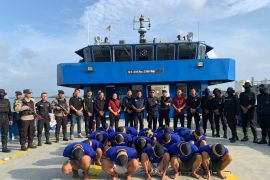 21 warga binaan risiko tinggi Lapas Cirebon dipindahkan ke Nusakambangan