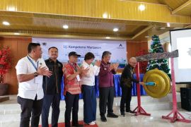 UKW PWI Bonapasogit-Againcourt Resources digelar, Ketum PWI tularkan semangat wartawan tak surut di tengah duka bencana Taput