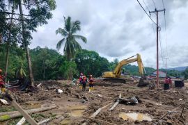 72 korban banjir Agam masih hilang, pencarian diperpanjang 15 ke depan