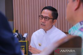 Ratu Dewa imbau warga waspada cuaca hujan dan air pasang Sungai Musi