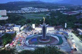 Kujang di puncak Pancakarsa, arah baru bagi penataan Kabupaten Bogor