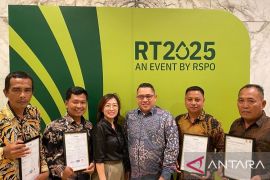 Empat Kelompok Petani Swadaya Sukses Raih Sertifikasi RSPO lewat Program SMILE