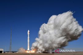 China luncurkan roket Lijian-1, kirim sembilan satelit ke orbit