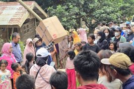 Konsulat Jenderal Malaysia di Medan laksanakan program peduli bencana