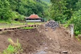 BPBD Bantul relokasi tujuh keluarga rawan bahaya di wilayah Sriharjo