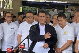 Kementan berangkatkan 153 truk untuk bantu korban banjir di Sumatera