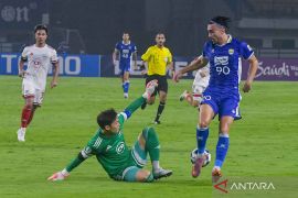 Statistik Persib vs PSM Makassar pada babak pertama