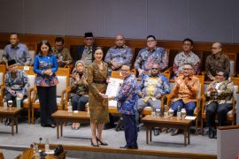 UU Kepariwisataan baru memperkuat pariwisata pilar pembangunan