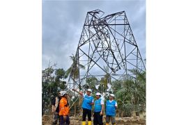 PLN Terus Kebut Siang Malam Perbaiki Jalur Listrik Langsa-Pangkalan Brandan, Penopang Pemulihan Kelistrikan Aceh