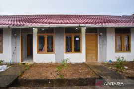 BNPB supervisi teknis pembangunan huntara di Lima Puluh Kota