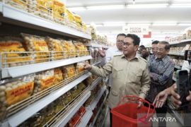 Mendag meastikan ketersediaan bahan pokok di ritel modern Pontianak