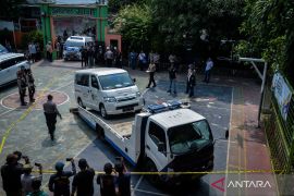 Deretan fakta insiden minibus tabrak siswa di SDN Kalibaru 01 Jakut