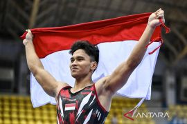 Pesenam Abuyurafi sabet medali emas nomor palang tunggal SEA Games 2025