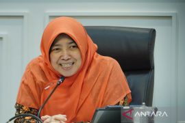 DPR minta pembebasan UKT tanpa syarat administrasi yang rumit