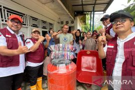 Ikatan Keluarga Minang lanjutkan pengumpulan donasi korban bencana