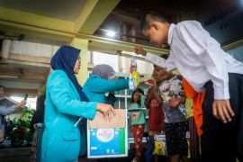 UMS luncurkan prototipe sains berbasis warga di Rusunawa Surakarta melalui Kampung Peduli TBC