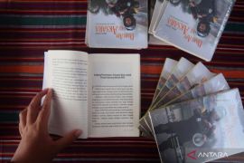 Di antara peristiwa dan ingatan