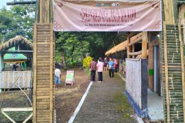 PM BEM Unipma aktifkan Pasar Tradisional Dewi Sri Magetan