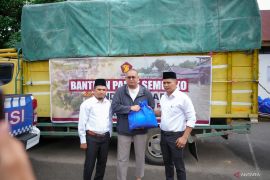 Pemkab Solok terima bantuan 5.000 paket sembako dari anggota DPR RI