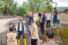 Pemkab Solok terus berupaya bergerak cepat tangani dampak bencana banjir