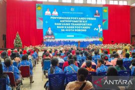 806 kader posyandu Kota Sorong terima insentif