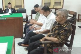 Empat terdakwa korupsi Gedung Balai Merah Putih dituntut lima tahun penjara