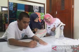 Dinsos Jatim raih empat penghargaan pelayanan publik