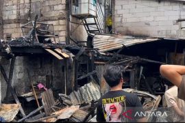 Maling TV ambil kesempatan saat kebakaran landa tiga rumah di Gropet