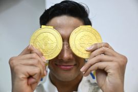 Alwi Farhan raih emas tunggal putra bulu tangkis SEA Games 2025
