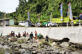 Pemkot Bandarlampung gandeng Brigif 4 Marinir normalisasi sungai di Sukamaju