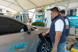 PLN mengoptimalkan SPKLU di Cirebon mendukung kelancaran Natal dan tahun baru