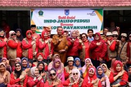 Pemkot Payakumbuh bersama Indo Jalito salurkan bantuan