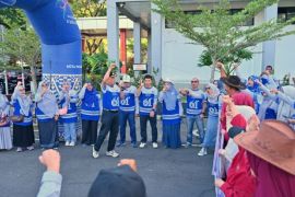 Ribuan masyarakat ikuti jalan sehat dalam rangka HKN ke-61