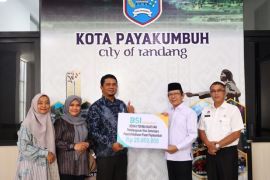 Pemkot Payakumbuh terima bantuan untuk pasar dari BSI