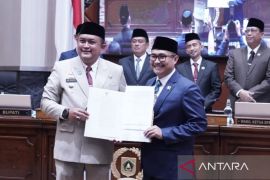 Bupati Bogor dan DPRD sepakati Perda Pengelolaan Sampah pada rapat paripurna