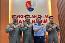 Lanud Hang Nadim dan Pemkot Batam sinergi galang donasi untuk Sumatera