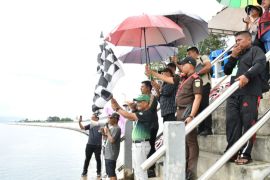 Bupati Samosir lepas start lomba solu bolon, 22 tim beradu kuat di jalur TanoPonggol