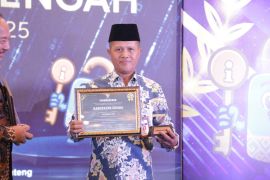 Pemkab Jepara terima anugerah Keterbukaan Informasi Publik 2025