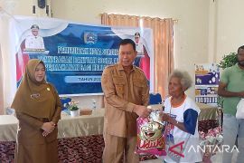 Pemkot Sorong salurkan bansos kepada 4.777  keluarga miskin