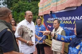 Bupati Langkat terima bantuan dari Kementan melalui Bapanas untuk warga terdampak banjir