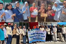 LLDIKTI Wilayah X salurkan bantuan untuk pegawai dan PTS terdampak bencana banjir di Sumatera Barat