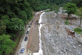 Uji coba jalan nasional Lembah Anai Page 3 Small